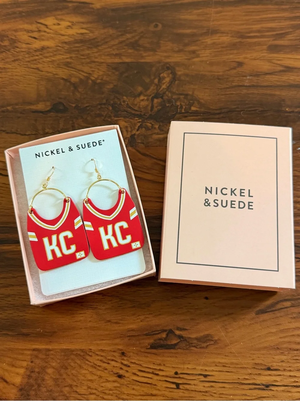 NWT Nickel & Suede KC Chief Earrings - Picture 1 of 3